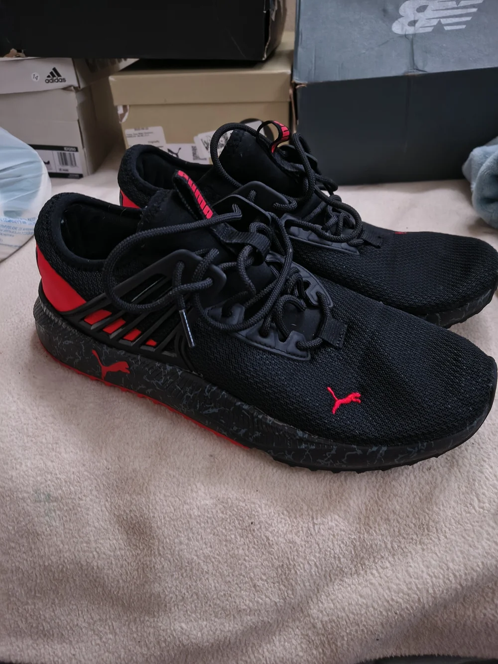 Puma Men’s Black/Red Athletic Sneakers Sz13